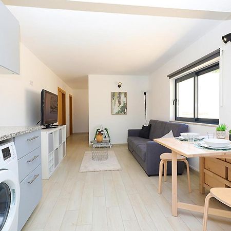 A62 - Cul De Sac Apartment In Лагос Екстериор снимка