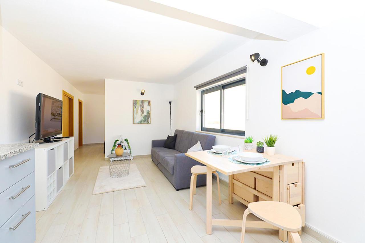 A62 - Cul De Sac Apartment In Лагос Екстериор снимка