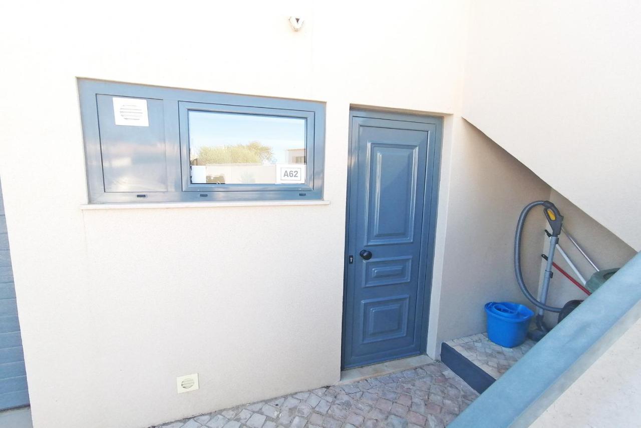 A62 - Cul De Sac Apartment In Лагос Екстериор снимка