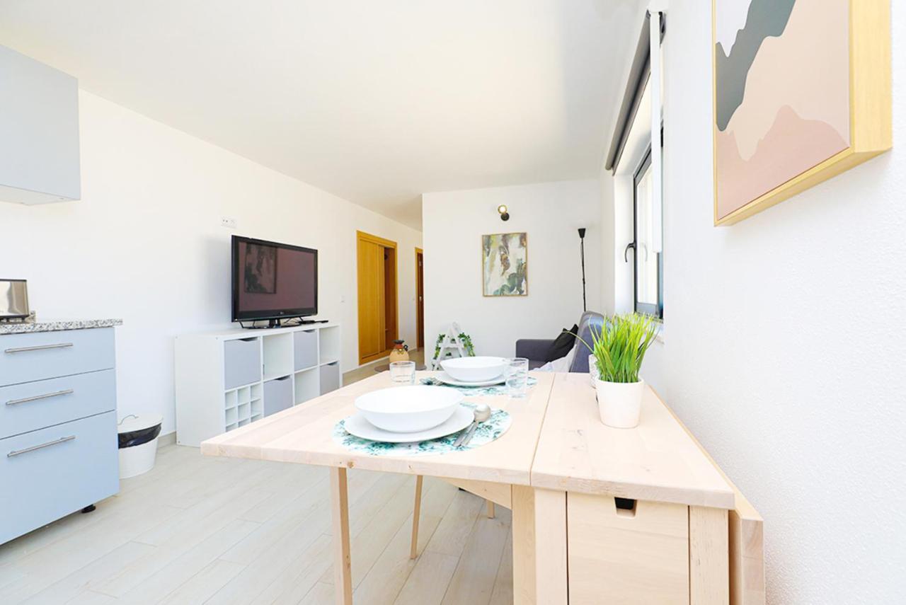 A62 - Cul De Sac Apartment In Лагос Екстериор снимка